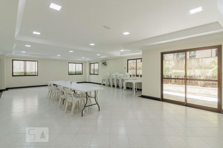 Apartamento à venda com 97m², 3 quartos e 2 vagasSalão de festas