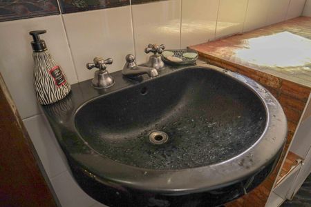 Casa à venda com 140m², 3 quartos e 2 vagasBanheiro Social