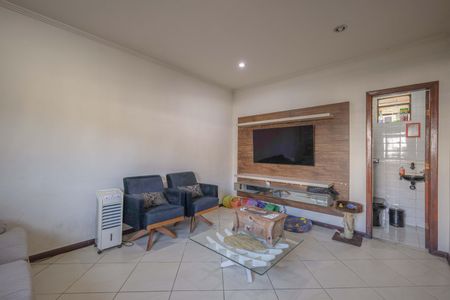 Sala de casa à venda com 3 quartos, 140m² em Passo das Pedras, Porto Alegre