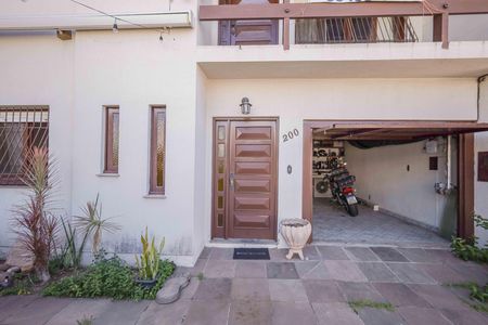 Casa à venda com 140m², 3 quartos e 2 vagasFachada