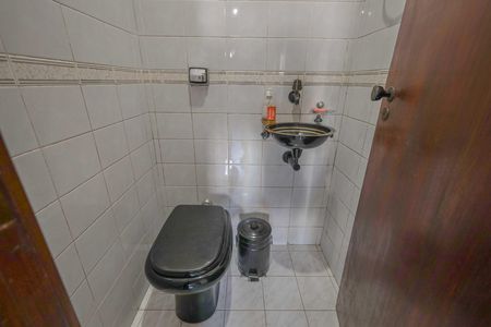 Casa à venda com 140m², 3 quartos e 2 vagasLavabo 