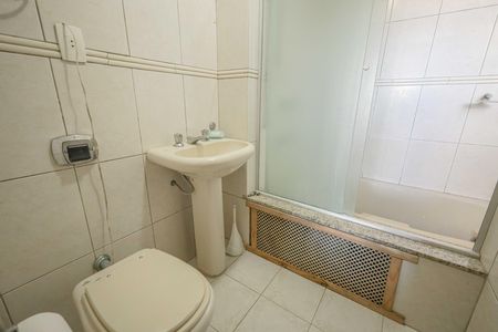 Casa à venda com 140m², 3 quartos e 2 vagasBanheiro da Suíte 