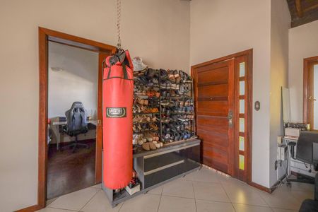 Casa à venda com 140m², 3 quartos e 2 vagasCorredor