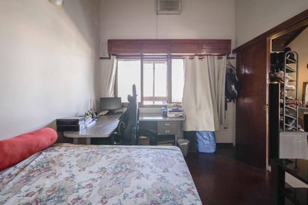 Casa à venda com 140m², 3 quartos e 2 vagasSuíte 