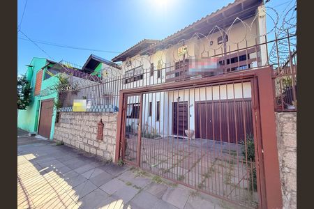 Casa à venda com 140m², 3 quartos e 2 vagasFachada