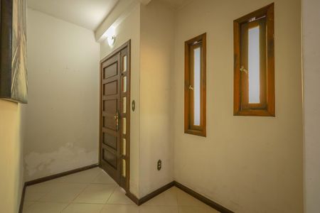 Casa à venda com 140m², 3 quartos e 2 vagasSala