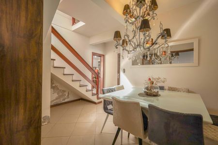 Sala de casa à venda com 3 quartos, 140m² em Passo das Pedras, Porto Alegre