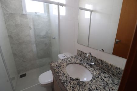 Apartamento para alugar com 65m², 2 quartos e 1 vagaBanheiro do Quarto 2