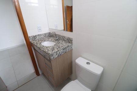 Apartamento para alugar com 65m², 2 quartos e 1 vagaBanheiro Social