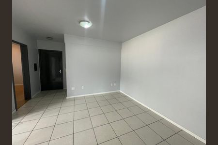 Apartamento para alugar com 2 quartos, 70m² em Industrial, Novo Hamburgo