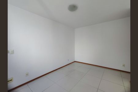 Apartamento para alugar com 120m², 3 quartos e 2 vagas Apartamento para alugar com 120m², 3 quartos e 2 vagasSuíte