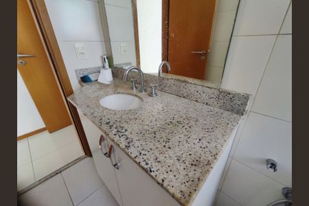 Apartamento para alugar com 120m², 3 quartos e 2 vagas Apartamento para alugar com 120m², 3 quartos e 2 vagasBanheiro da Suíte