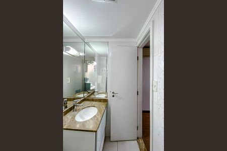 Apartamento para alugar com 115m², 3 quartos e 2 vagasBanheiro da Suíte