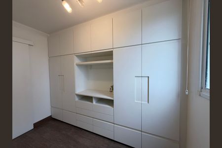 Apartamento à venda com 115m², 3 quartos e 2 vagasQuarto 