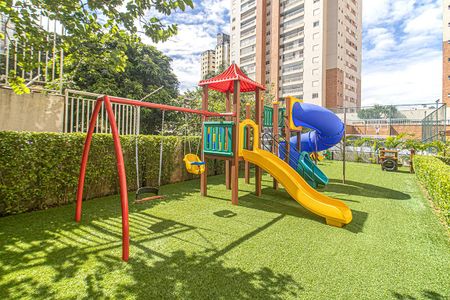 Apartamento à venda com 121m², 3 quartos e 4 vagasplay ground_3