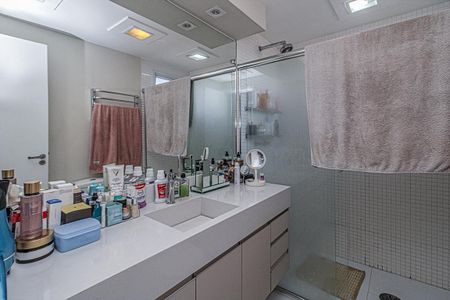 Apartamento à venda com 121m², 3 quartos e 4 vagasbanheiro na suíte 2_1