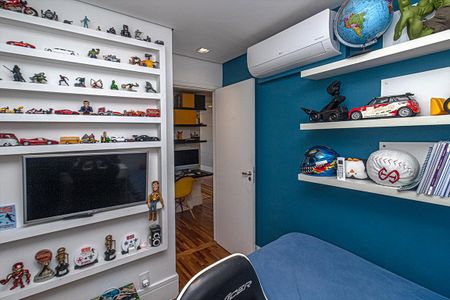 Apartamento à venda com 121m², 3 quartos e 4 vagassuíte 1_4