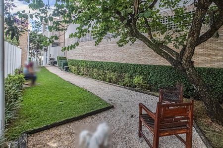 Apartamento à venda com 121m², 3 quartos e 4 vagaspet place_2