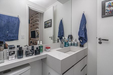 Apartamento à venda com 121m², 3 quartos e 4 vagasbanheiro na suíte 1_2