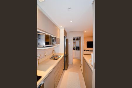 Apartamento à venda com 100m², 3 quartos e 2 vagas Apartamento à venda com 100m², 3 quartos e 2 vagasCozinha