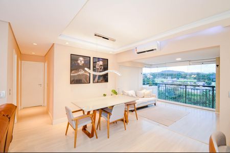 Apartamento à venda com 100m², 3 quartos e 2 vagas Apartamento à venda com 100m², 3 quartos e 2 vagasSala