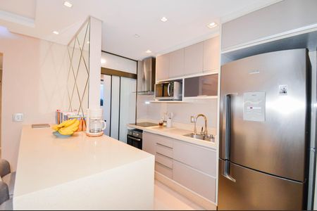 Apartamento à venda com 100m², 3 quartos e 2 vagas Apartamento à venda com 100m², 3 quartos e 2 vagasCozinha