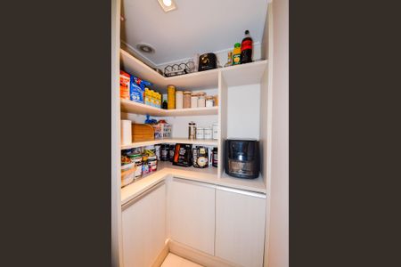 Apartamento à venda com 100m², 3 quartos e 2 vagas Apartamento à venda com 100m², 3 quartos e 2 vagasCozinha - Despensa