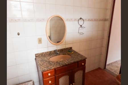 Casa de condomínio à venda com 348m², 5 quartos e 3 vagasBanheiro