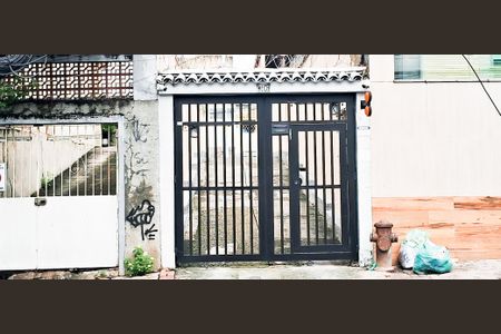 Casa de condomínio à venda com 348m², 5 quartos e 3 vagasFachada