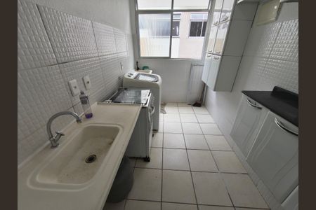 Cozinha e Área de Serviço de apartamento para alugar com 2 quartos, 54m² em Jacarepaguá, Rio de Janeiro