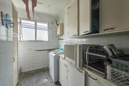 Apartamento para alugar com 138m², 2 quartos e 1 vagaÁrea de serviço 