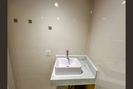 Studio para alugar com 30m², 1 quarto e sem vaga Studio para alugar com 30m², 1 quarto e sem vagaBanheiro Social