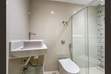 Studio para alugar com 30m², 1 quarto e sem vaga Studio para alugar com 30m², 1 quarto e sem vagaBanheiro Social