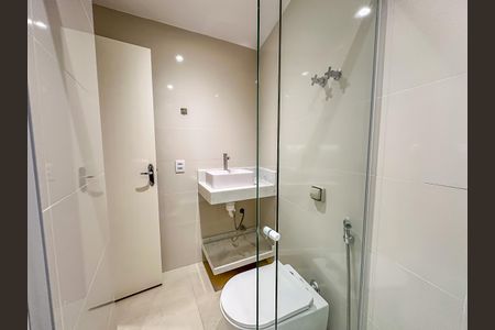 Studio para alugar com 30m², 1 quarto e sem vaga Studio para alugar com 30m², 1 quarto e sem vagaBanheiro Social