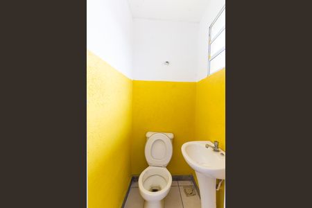 Casa de condomínio para alugar com 90m², 2 quartos e 1 vaga Casa de condomínio para alugar com 90m², 2 quartos e 1 vagaBanheiro de serviço