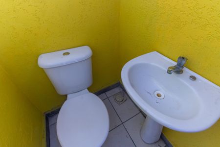 Casa de condomínio para alugar com 90m², 2 quartos e 1 vaga Casa de condomínio para alugar com 90m², 2 quartos e 1 vagaBanheiro de serviço