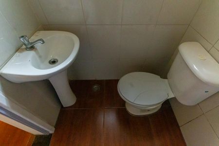 Casa de condomínio para alugar com 90m², 2 quartos e 2 vagasBanheiro da Suíte