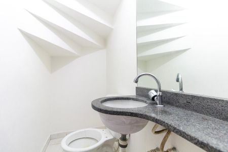 Casa de condomínio para alugar com 90m², 2 quartos e 1 vaga Casa de condomínio para alugar com 90m², 2 quartos e 1 vagaLavabo 2