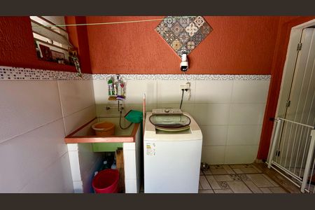 Casa à venda com 85m², 2 quartos e 1 vaga