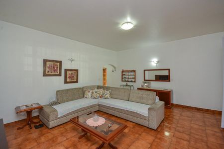 Casa à venda com 3 quartos, 240m² em Jardim Ubirajara, São Paulo