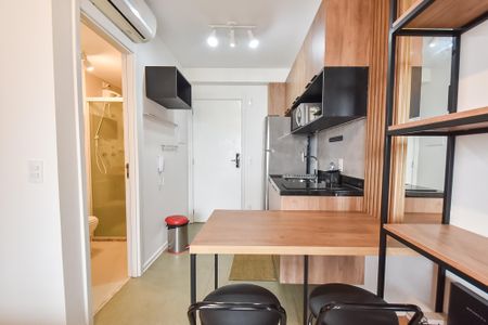 Studio para alugar com 26m², 1 quarto e sem vaga Studio para alugar com 26m², 1 quarto e sem vagaCozinha