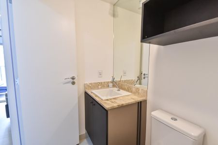 Studio para alugar com 26m², 1 quarto e sem vaga Studio para alugar com 26m², 1 quarto e sem vagaBanheiro