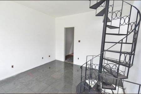 Casa à venda com 150m², 3 quartos e 2 vagas Casa à venda com 150m², 3 quartos e 2 vagasSala 1