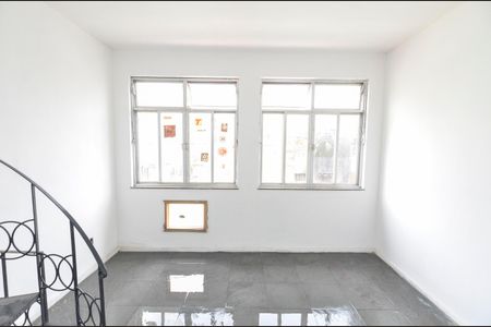 Casa à venda com 150m², 3 quartos e 2 vagas Casa à venda com 150m², 3 quartos e 2 vagasSala 1