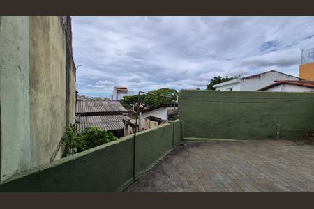 Casa à venda com 280m², 2 quartos e 6 vagasVista 