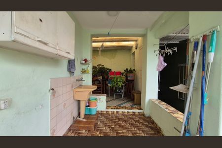 Casa à venda com 280m², 2 quartos e 6 vagasLavanderia 