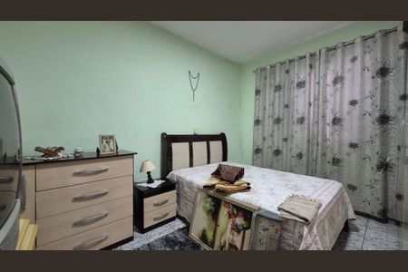 Casa à venda com 280m², 2 quartos e 6 vagasQuarto 