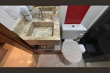 Apartamento à venda com 59m², 2 quartos e 1 vaga Apartamento à venda com 59m², 2 quartos e 1 vagaBanheiro