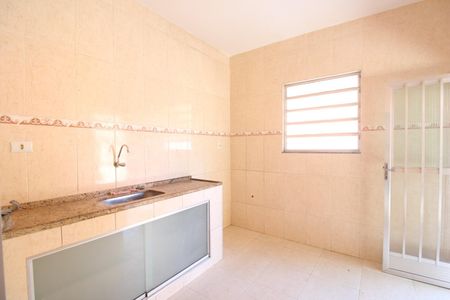 Casa para alugar com 80m², 3 quartos e 2 vagasCozinha