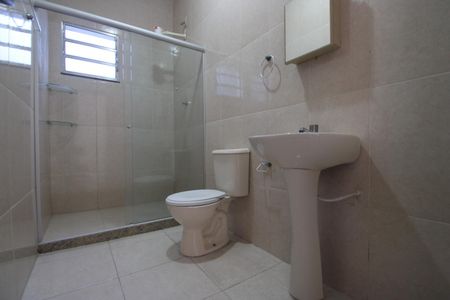 Casa para alugar com 80m², 3 quartos e 2 vagasBanheiro 2